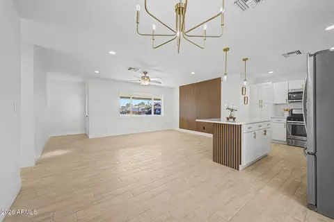 Living - 11625 N 20th Ave, Phoenix, AZ 85029 photo 3 of 6