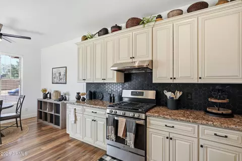 Kitchen - 3358 E Packard Dr, Gilbert, AZ 85298 photo 2 of 3