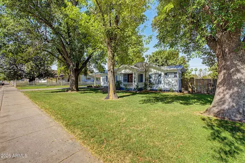 7539 N 59th Ln, Glendale, AZ 85301