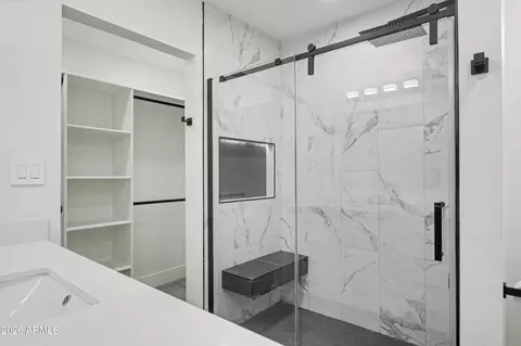 Bath - 3117 E Sweetwater Ave, Phoenix, AZ 85032 photo 1 of 5