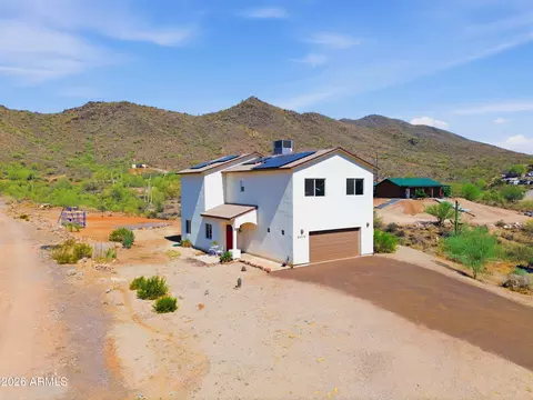 42714 N 11th Ave, New River, AZ 85087