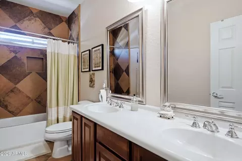 Bath - 2310 W Red Range Way, Phoenix, AZ 85085 photo 2 of 4