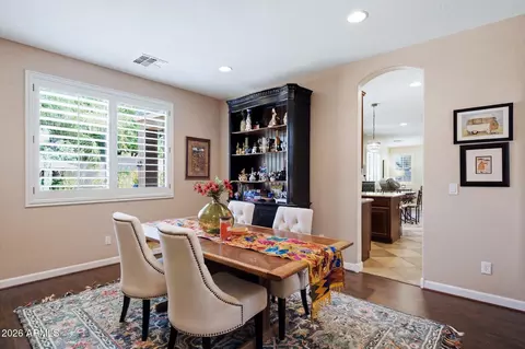 Dining - 2310 W Red Range Way, Phoenix, AZ 85085 photo 2 of 3