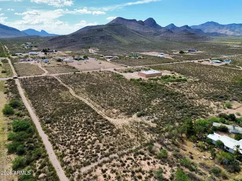 0 Unknown -- #-, Huachuca City, AZ 85616