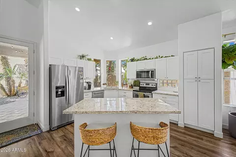 Kitchen - 15608 S 7th St, Phoenix, AZ 85048 photo 2 of 3