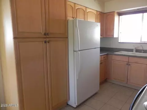 Kitchen - 5730 E Colby St, Mesa, AZ 85205 photo 3 of 3