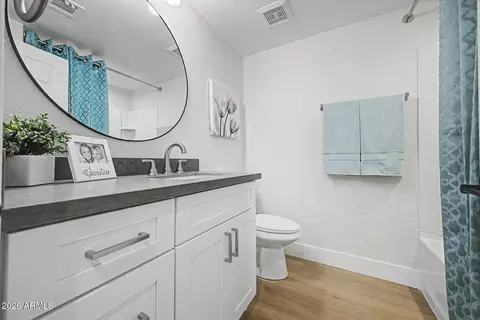Bath - 45 E 9th Pl #34, Mesa, AZ 85201 photo 3 of 3