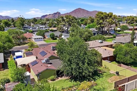 View/Area - 4045 E Cambridge Ave, Phoenix, AZ 85008 photo 4 of 6