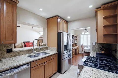 Kitchen - 4045 E Cambridge Ave, Phoenix, AZ 85008 photo 3 of 3