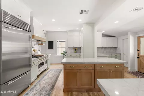 Kitchen - 6740 N 7th St, Phoenix, AZ 85014 photo 6 of 7