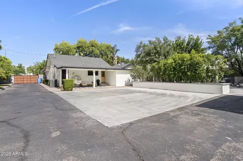 Exterior - 6740 N 7th St, Phoenix, AZ 85014 photo 6 of 19