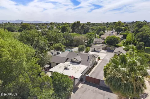 View/Area - 6740 N 7th St, Phoenix, AZ 85014 photo 2 of 3