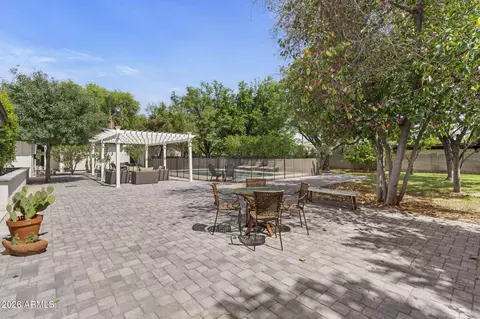 Exterior - 6740 N 7th St, Phoenix, AZ 85014 photo 8 of 19