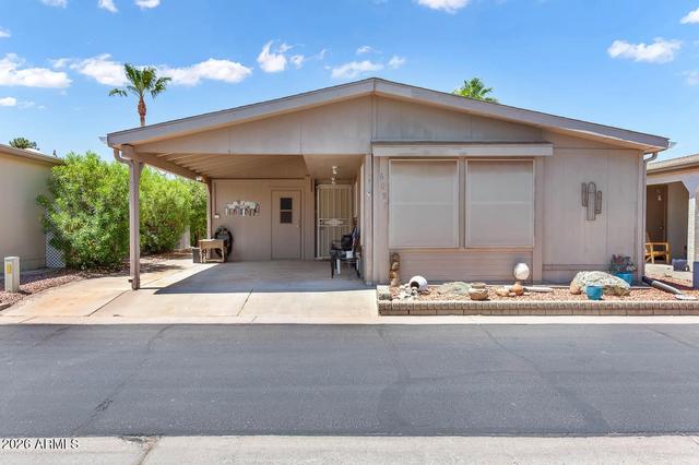 6097 S Pinehurst Dr, Chandler, AZ 85249