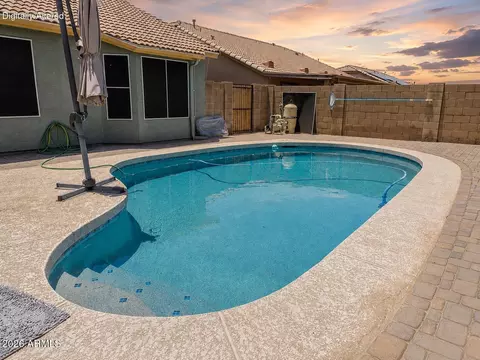 Exterior - 824 W 15th Ave, Apache Junction, AZ 85120 photo 3 of 5
