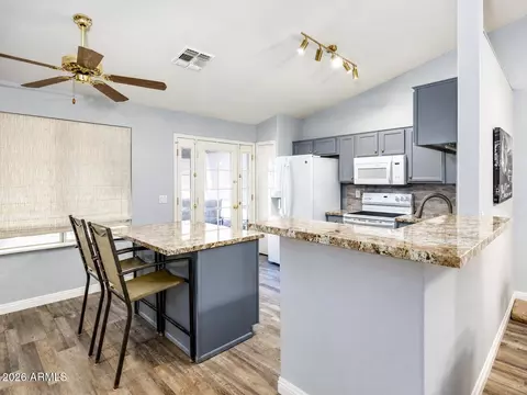 Kitchen - 824 W 15th Ave, Apache Junction, AZ 85120 photo 4 of 5