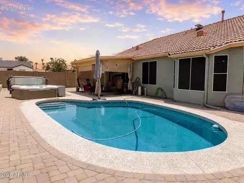 Exterior - 824 W 15th Ave, Apache Junction, AZ 85120 photo 5 of 5