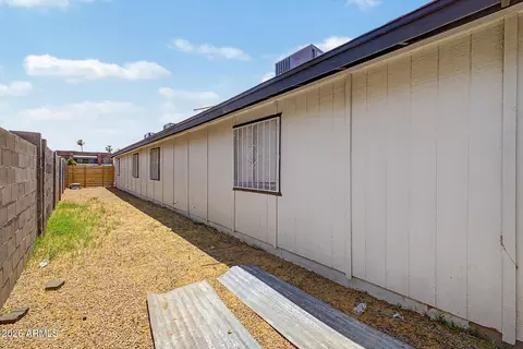 Exterior - 1438 E Adams St, Phoenix, AZ 85034 photo 7 of 8