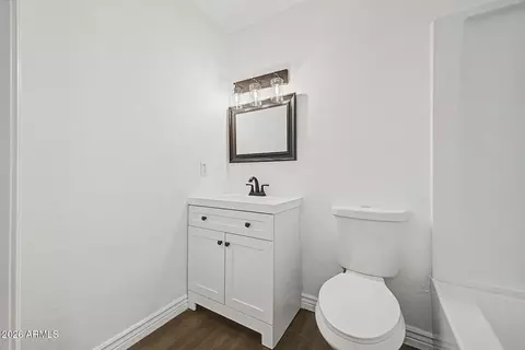 Bath - 1438 E Adams St, Phoenix, AZ 85034 photo 1 of 2
