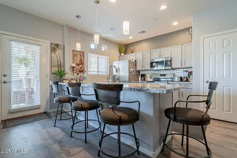 11500 E Cochise Dr #2081, Scottsdale, AZ 85259