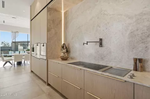Kitchen - 4704 N 56th St, Phoenix, AZ 85018 photo 4 of 9