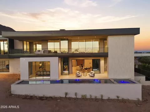 Exterior - 4704 N 56th St, Phoenix, AZ 85018 photo 13 of 14
