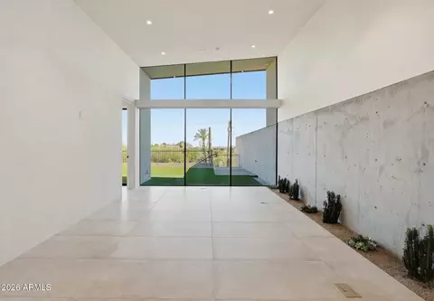 Living - 4704 N 56th St, Phoenix, AZ 85018 photo 10 of 11