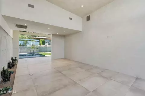 Living - 4704 N 56th St, Phoenix, AZ 85018 photo 11 of 11