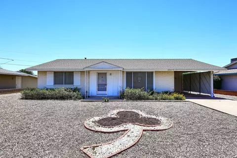 10913 W Canterbury Dr, Sun City, AZ 85351