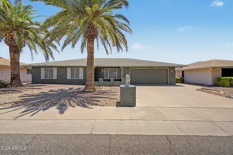 9310 W Glen Oaks Cir N, Sun City, AZ 85351