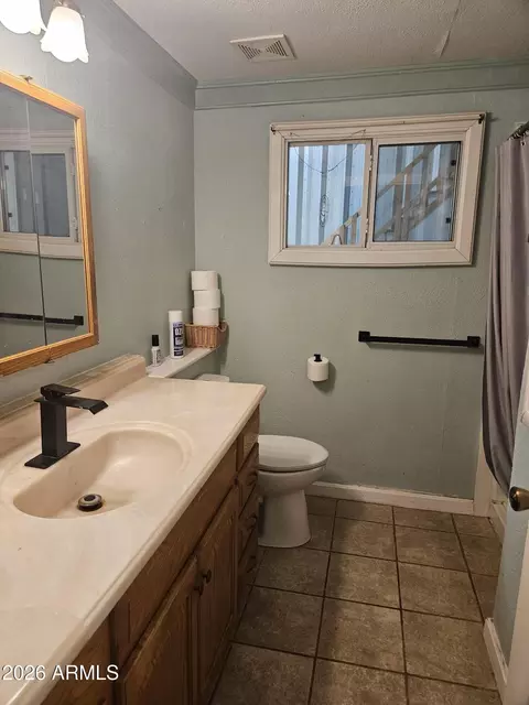 Bath - 111 E Gila Dr, Douglas, AZ 85607 photo 1 of 5
