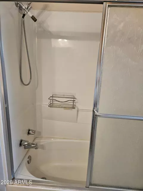 Bath - 111 E Gila Dr, Douglas, AZ 85607 photo 3 of 5