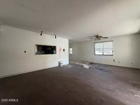 Living - 492 W Euclid Ave, Globe, AZ 85501 photo 2 of 7