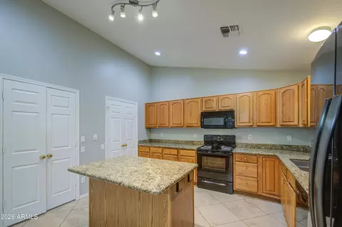 Kitchen - 2141 E Marquette Dr, Gilbert, AZ 85234 photo 4 of 6