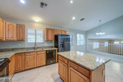 Kitchen - 2141 E Marquette Dr, Gilbert, AZ 85234 photo 6 of 6