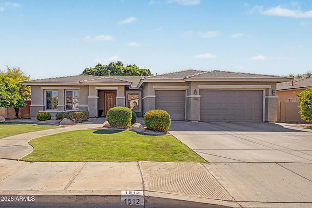 1512 N Robin Ln, Mesa, AZ 85213