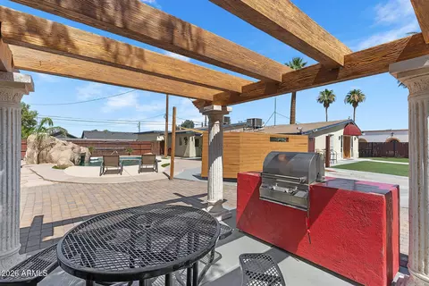 Exterior - 2348 N 28th Pl, Phoenix, AZ 85008 photo 6 of 8