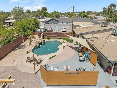 View/Area - 2348 N 28th Pl, Phoenix, AZ 85008 photo 1 of 3