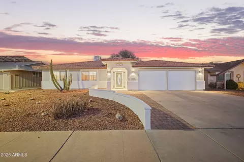 10223 W Desert Hills Dr, Sun City, AZ 85351