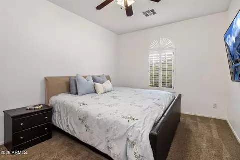 Bedroom - 4637 E Narrowleaf Dr, Gilbert, AZ 85298 photo 5 of 7
