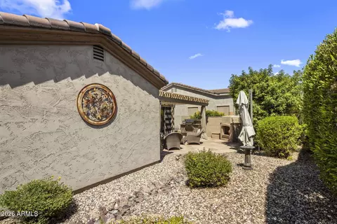 Exterior - 4637 E Narrowleaf Dr, Gilbert, AZ 85298 photo 2 of 3