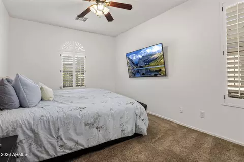 Bedroom - 4637 E Narrowleaf Dr, Gilbert, AZ 85298 photo 4 of 7