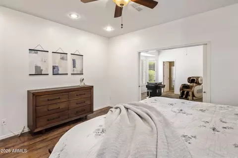 Bedroom - 4637 E Narrowleaf Dr, Gilbert, AZ 85298 photo 2 of 7