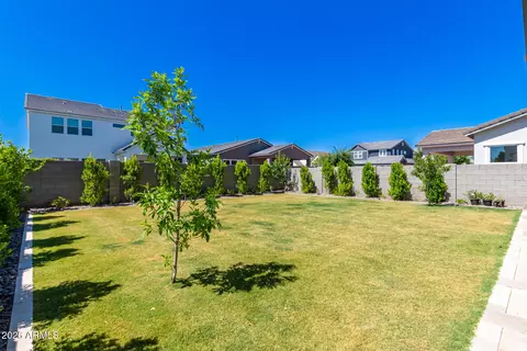 Exterior - 10115 E Thunderbolt Ave, Mesa, AZ 85212 photo 6 of 8
