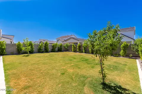 Exterior - 10115 E Thunderbolt Ave, Mesa, AZ 85212 photo 8 of 8
