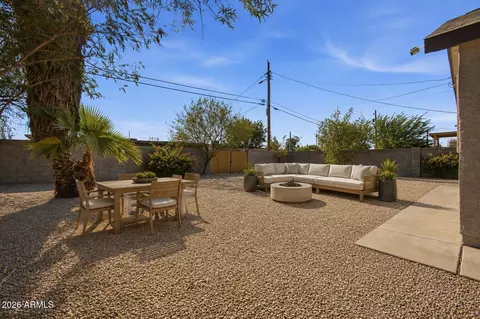 Exterior - 4416 N 22nd Dr, Phoenix, AZ 85015 photo 4 of 4