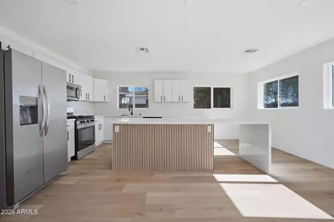 Kitchen - 4416 N 22nd Dr, Phoenix, AZ 85015 photo 1 of 2