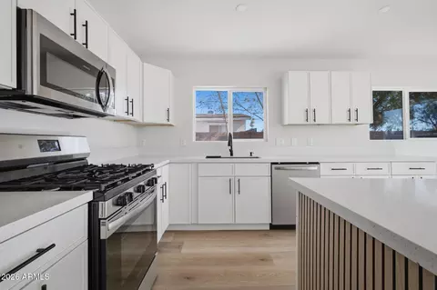 Kitchen - 4416 N 22nd Dr, Phoenix, AZ 85015 photo 2 of 2