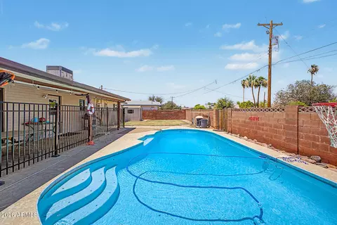 Exterior - 408 E La Jolla Dr, Tempe, AZ 85282 photo 6 of 7