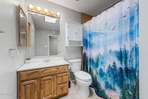 Bath - 408 E La Jolla Dr, Tempe, AZ 85282 photo 2 of 2